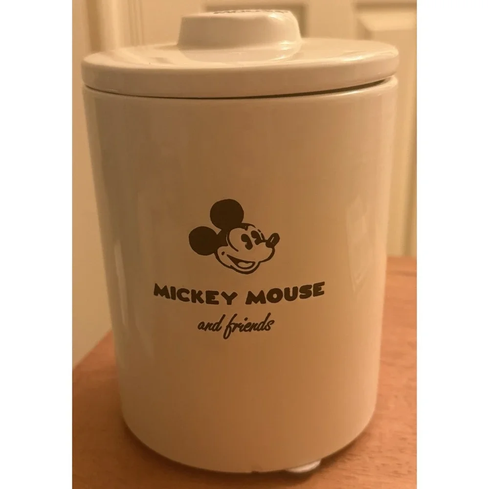 Disney Mickey Mouse & Friends MINNIE MOUSE 8